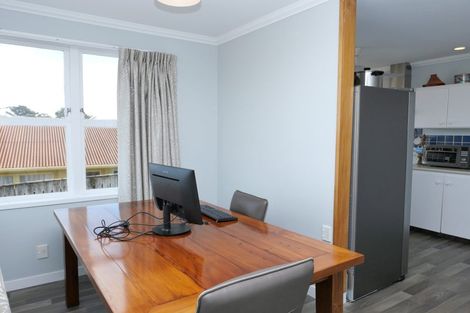 Photo of property in 50 Raumati Road, Raumati Beach, Paraparaumu, 5032