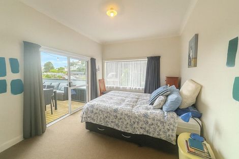 Photo of property in 33a Shakespeare Road, Bluff Hill, Napier, 4110