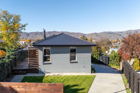 Photo of property in 128 Ashworth Street, Alexandra, 9320