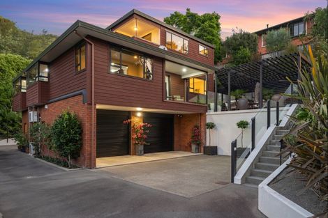 Photo of property in 5 Milton Terrace, Picton, 7220