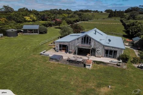 Photo of property in 37 Greenock Drive, Manukau Heads, Waiuku, 2684