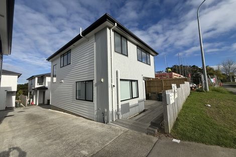 Photo of property in 127 Oreil Avenue, West Harbour, Auckland, 0618