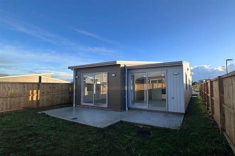 Photo of property in 16 Heihei Street, Papakura, 2110