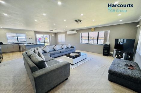 Photo of property in 17 Goh Place, Manurewa, Auckland, 2105