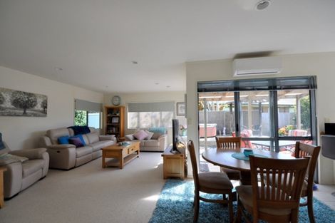 Photo of property in 6a Campbell Court, Pauanui, Hikuai, 3579