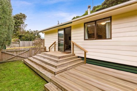 Photo of property in 37 Ruahine Street, Paraparaumu, 5032