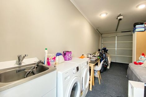 Photo of property in 57 Glidepath Road, Hobsonville, Auckland, 0616