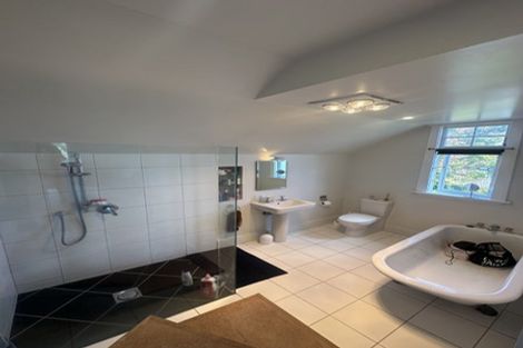 Photo of property in 33 Kotare Street, Fendalton, Christchurch, 8041