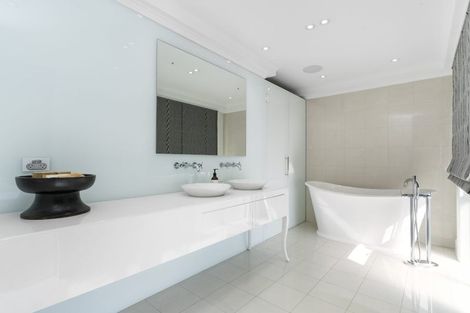 Photo of property in 9 Allister Avenue, Merivale, Christchurch, 8014