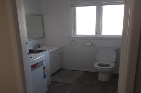 Photo of property in 4/9 Curletts Road, Sockburn, Christchurch, 8042