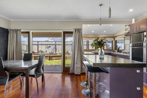 Photo of property in 90 Tamatea Road, Taupo, 3330