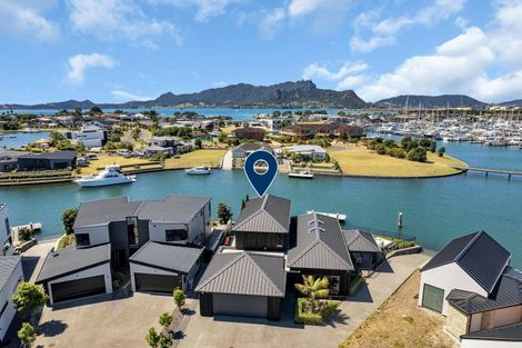 Photo of property in 25 Waitemata Drive, One Tree Point, 0118