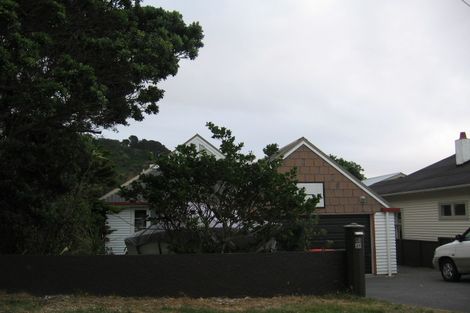 Photo of property in 28 Mantell Street, Seatoun, Wellington, 6022