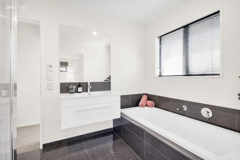 Photo of property in 13 Waimarie Street, Pegasus, 7612