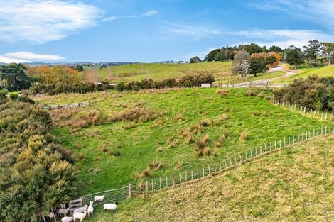 Photo of property in 161 Ranganui Road, Kaiwaka, 0573
