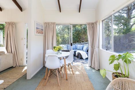 Photo of property in 2/116 Prince Regent Drive, Half Moon Bay, Auckland, 2012