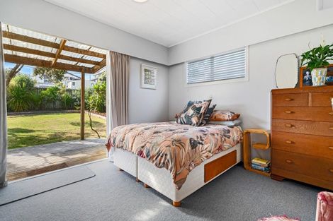 Photo of property in 438 Pukehina Parade, Pukehina, Te Puke, 3189