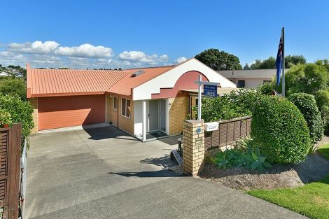 Photo of property in 1/840 Whangaparaoa Road, Manly, Whangaparaoa, 0930
