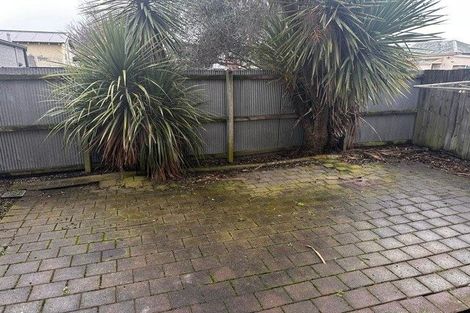 Photo of property in 68c Thackeray Place, Waltham, Christchurch, 8023