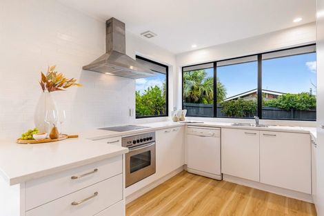 Photo of property in 5 Merlot Heights, Huapai, Kumeu, 0810