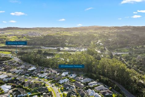 Photo of property in 371 Millwater Parkway, Silverdale, 0932