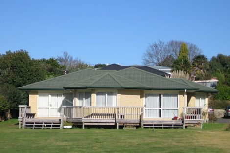 Photo of property in 23 Old Wairoa Road, Papakura, 2110