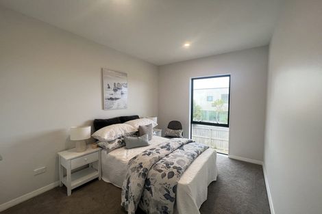 Photo of property in 167b East Coast Road, Castor Bay, Auckland, 0620