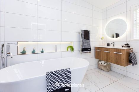 Photo of property in 6 Fendalton Crescent, Pinehaven, Upper Hutt, 5019