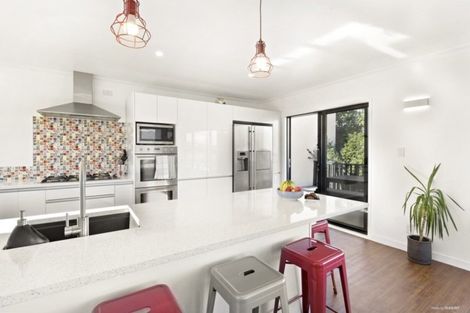 Photo of property in 5 Inverell Way, Seatoun, Wellington, 6022