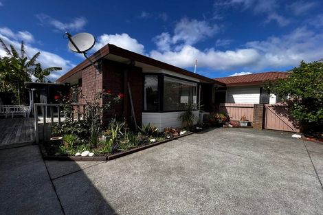 Photo of property in 1/17 Milford Road, Milford, Auckland, 0620