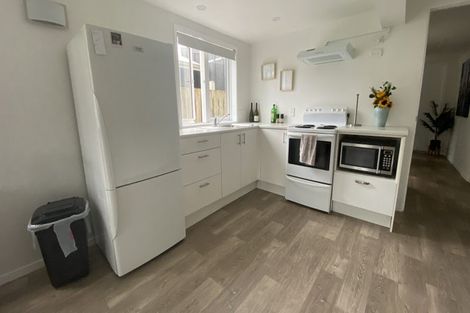 Photo of property in 42 Pitau Road, Mount Maunganui, 3116