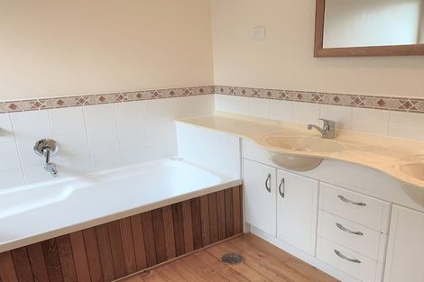 Photo of property in 24 Rangitukehu Street, Ohope, 3121