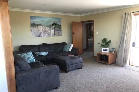 Photo of property in 30a Te Atatu Road, Te Atatu South, Auckland, 0610