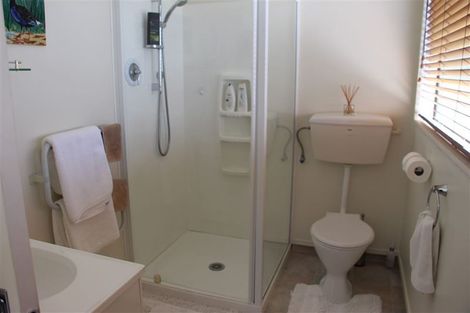 Photo of property in 5 Seaview Crescent, Picton, 7220