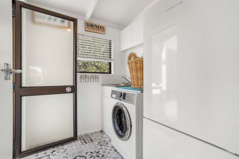 Photo of property in 215a Kiwi Road, Whangamata, 3620