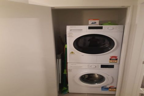 Photo of property in 102/28a Eileen Newey Place, Henderson, Auckland, 0612