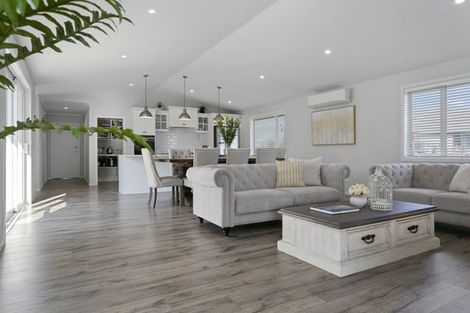 Photo of property in 9 Mike Smith Drive, Cambridge, 3434