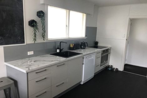 Photo of property in 52 Oranga Street, Westown, New Plymouth, 4310