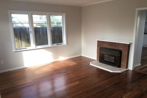 Photo of property in 92 Swanson Road, Henderson, Auckland, 0610