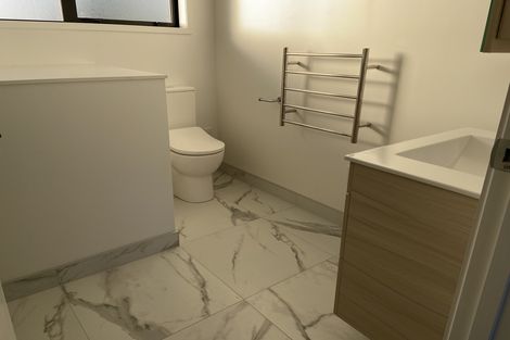 Photo of property in 6/22 Yeovil Road, Te Atatu Peninsula, Auckland, 0610