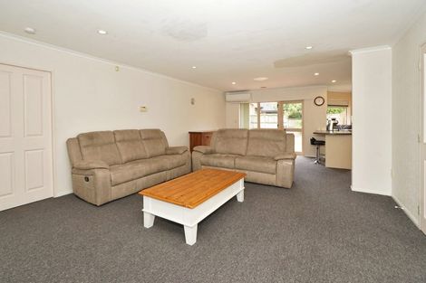 Photo of property in 44 Bramley Drive, Rototuna, Hamilton, 3210