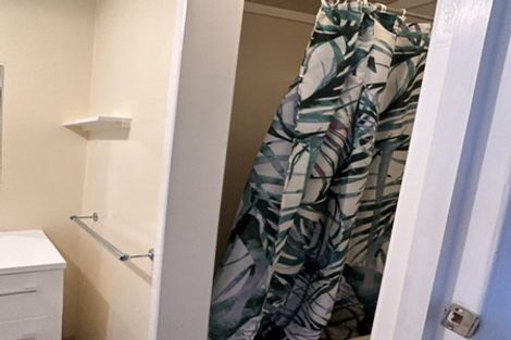 Photo of property in 29 Scarborough Terrace, Mount Victoria, Wellington, 6011