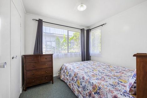 Photo of property in 1/541 Swanson Road, Ranui, Auckland, 0612