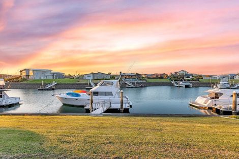 Photo of property in 10 Rauiri Drive, One Tree Point, 0118