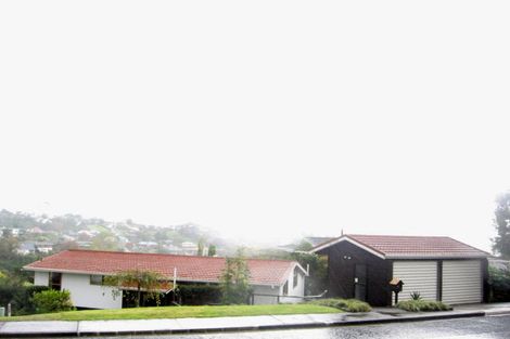 Photo of property in 6 Chilton Place, Howick, Auckland, 2014