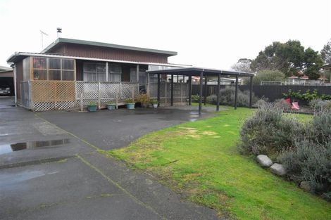 Photo of property in 490 Swanson Road, Ranui, Auckland, 0612