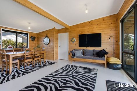 Photo of property in 27 Ocean Breeze Drive, Waihi Beach, 3611
