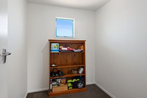 Photo of property in 4 Portnall Place, Parklands, Christchurch, 8083