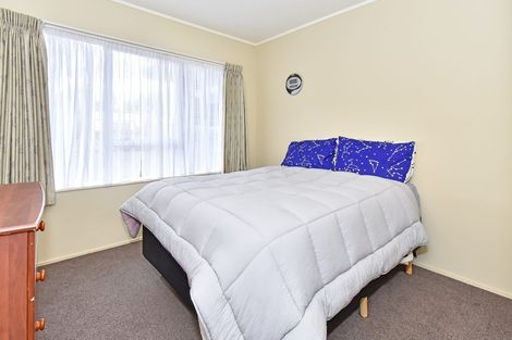 Photo of property in 2/13 Bunnythorpe Road, Papakura, 2110