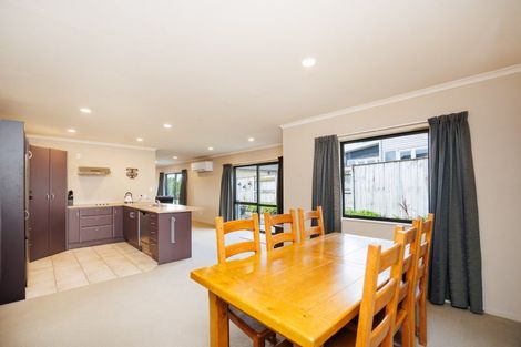 Photo of property in 23 Woodgate Court, Fitzherbert, Palmerston North, 4410